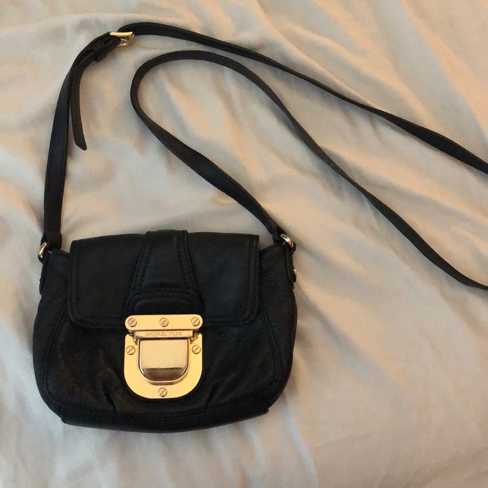 Authentic Michael Kors buckle crossbody